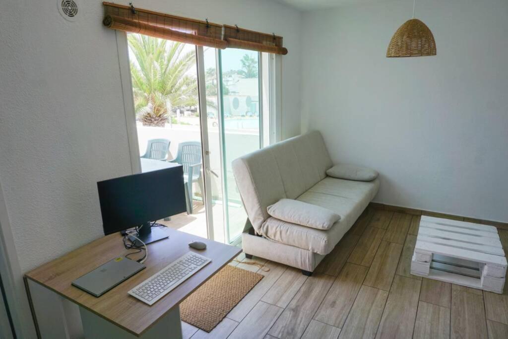 Apartamento Recien Reformado En Centro A Tres Minutos De La Playa Apartamento Corralejo Exterior foto